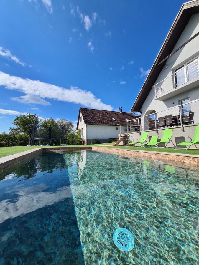 Aranyeso Apartmanhazak No.1 Balatonalmádi Exterior foto