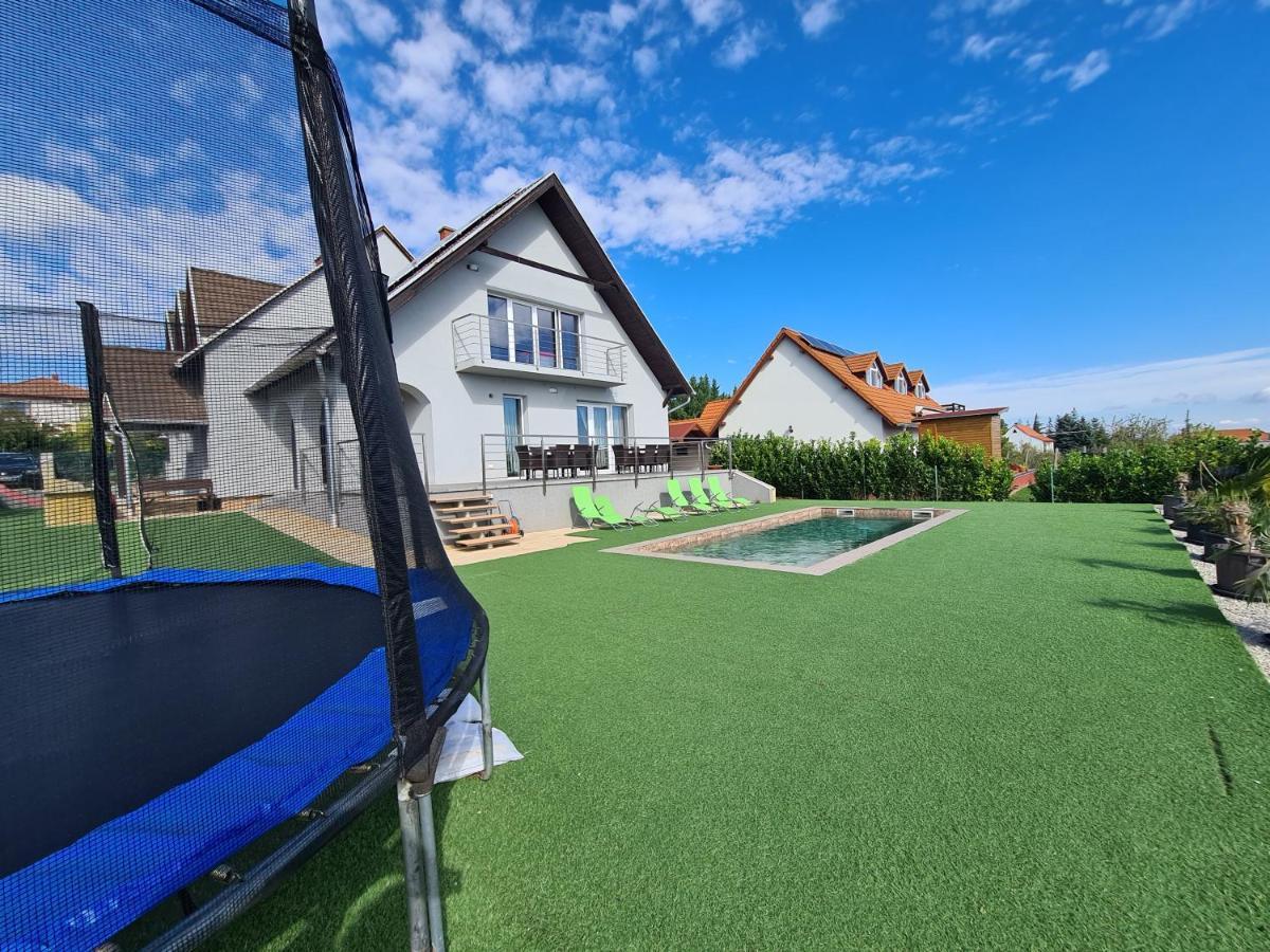 Aranyeso Apartmanhazak No.1 Balatonalmádi Exterior foto