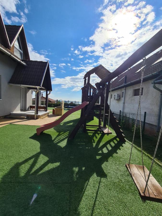 Aranyeso Apartmanhazak No.1 Balatonalmádi Exterior foto
